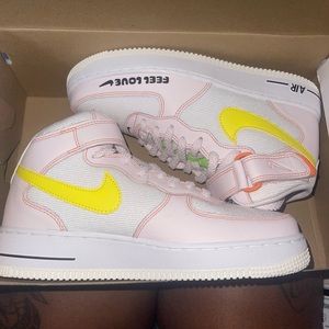 Women’s Nike Air Force Ones mids